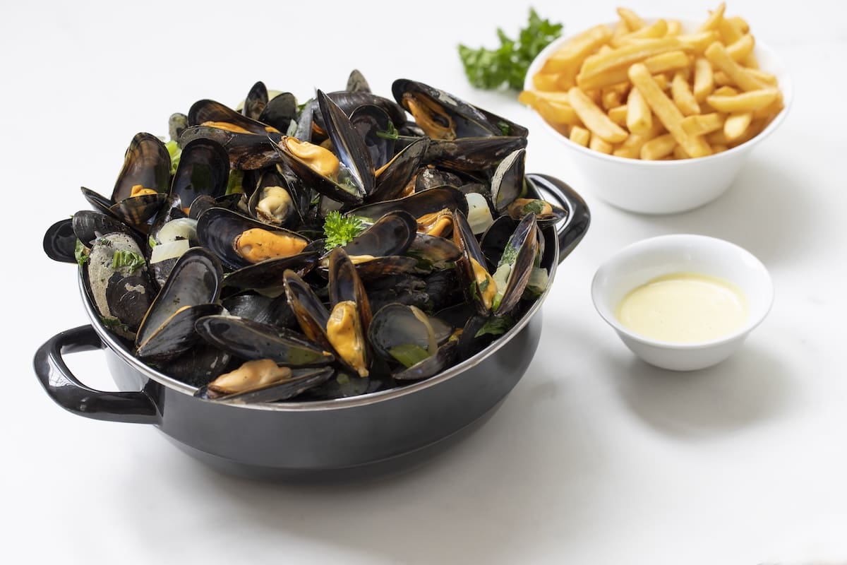 Mussels with Potato Fries